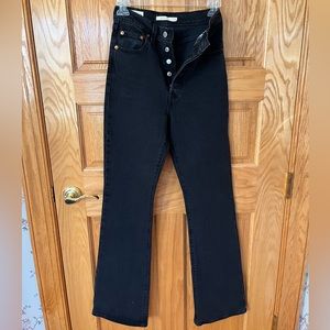 LEVI’S rib cage bootcut jeans.